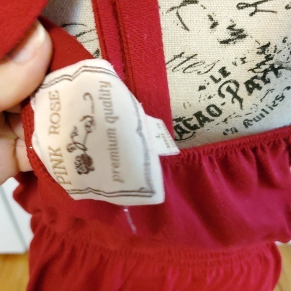 Chic red cross back dress - Picture 4 of 4